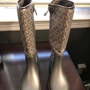Girls Michael Kors Silver Rain Boots size 3